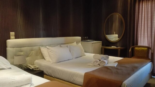 フィーボス ホテル