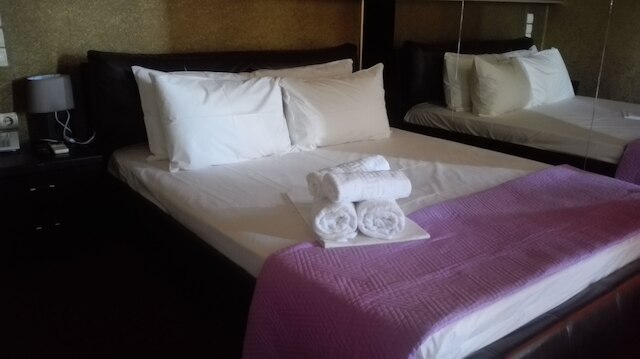 フィーボス ホテル