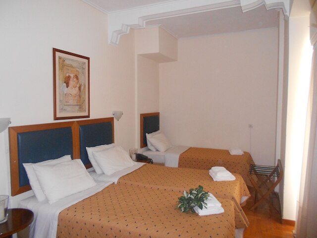 アダムズ ホテル