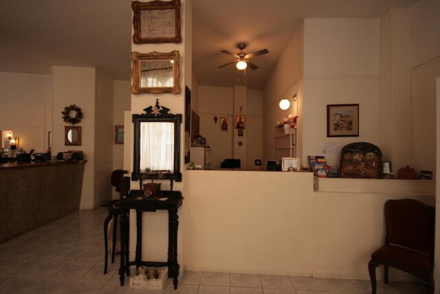 アダムズ ホテル