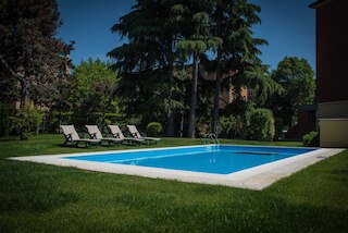 コルヴェット レジデンス