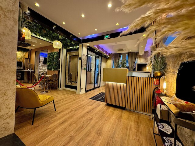 ホテル ネイション モンマルトル