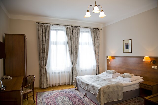 アパートホテル バスツトワ