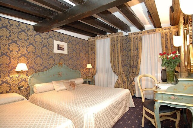 カ デラ ロッジア