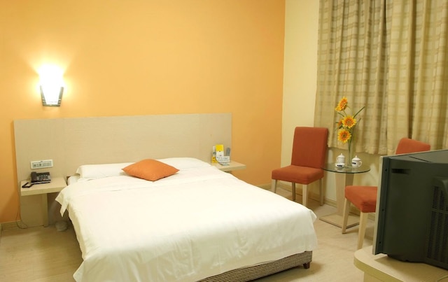 アネ ホテル - ウエイシュアンナン ブランチ (安逸158連鎖酒店 成都外双楠店)