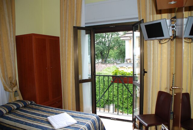 ホテル ボガート 2