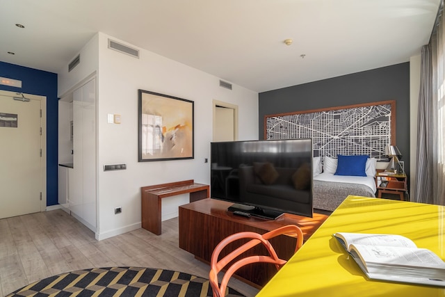 ナイトリー バルセロナ ポブレノウ