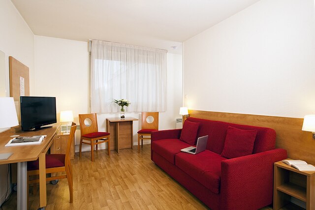 セジュール & アフェール レンヌ ヴィラ カミラ