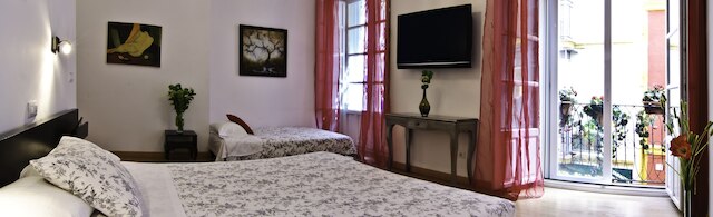 ホテル ウン パティオ アル スール