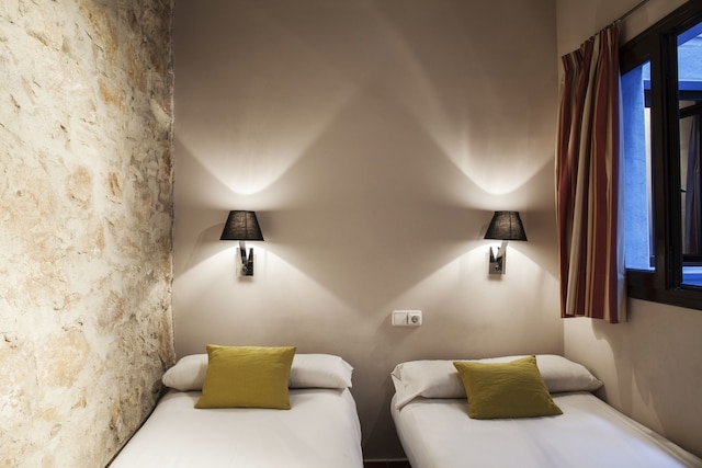 AinB ラス ランブラス - グアルディア アパートメンツ