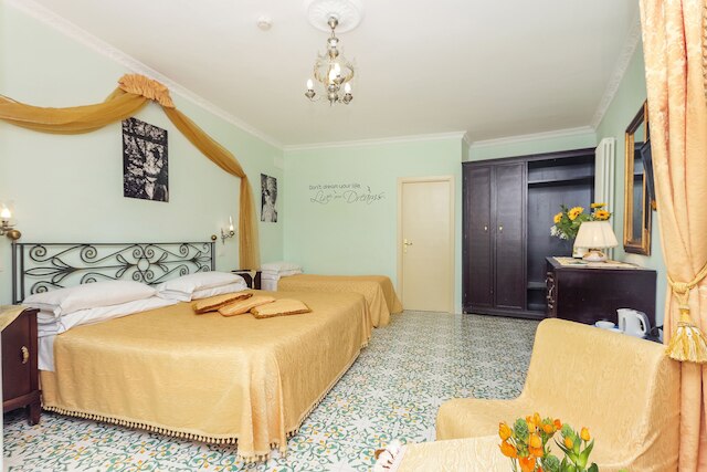 ホテル ボナディーズ