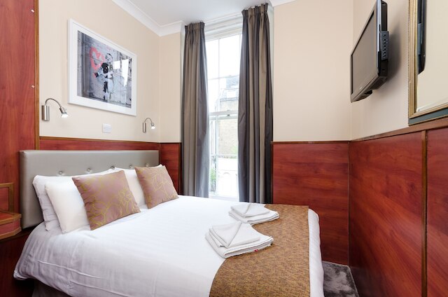 ワードニア ホテル キングス クロス