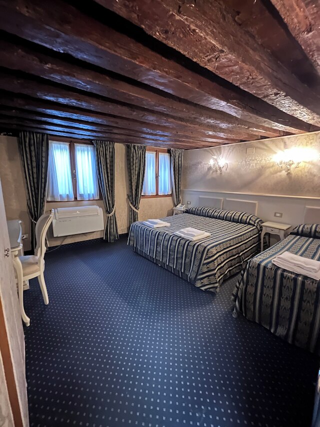 ホテル カステッロ