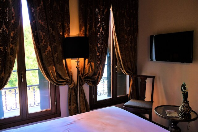 ホテル ラ カルチーナ