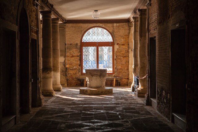 ロカンダ アイ サンティ アポストリ