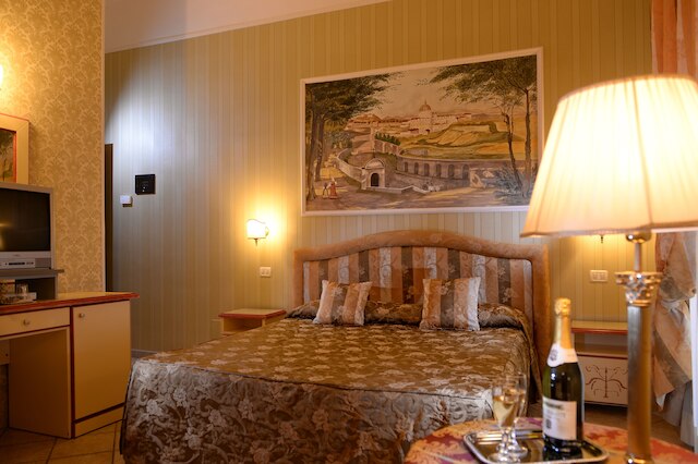 ホテル ゴールデン