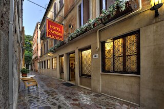 ホテル カプレーラ