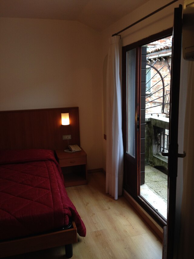 ホテル カプレーラ