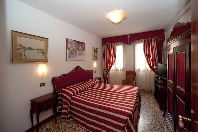 ホテル フォンタナ