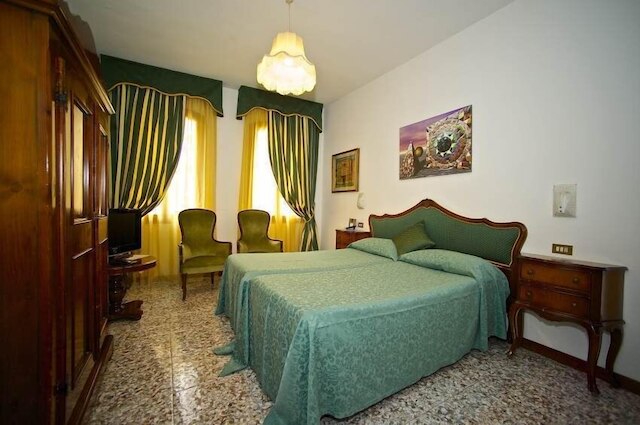 ホテル フォンタナ