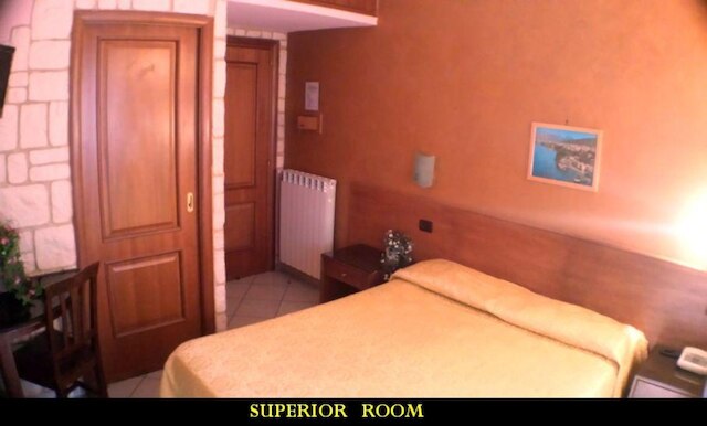 ホテル ジネヴラ