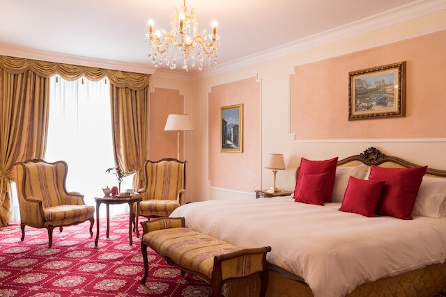 アバノ グランド ホテル