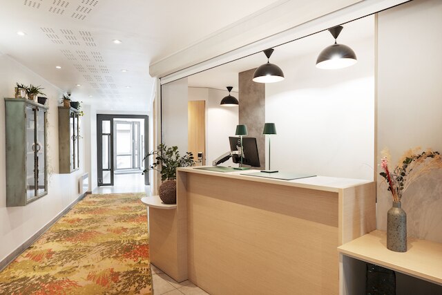 セジュール&アフェールズ パリ・マラコフ