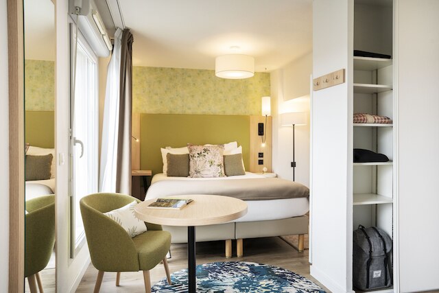 セジュール&アフェールズ パリ・マラコフ