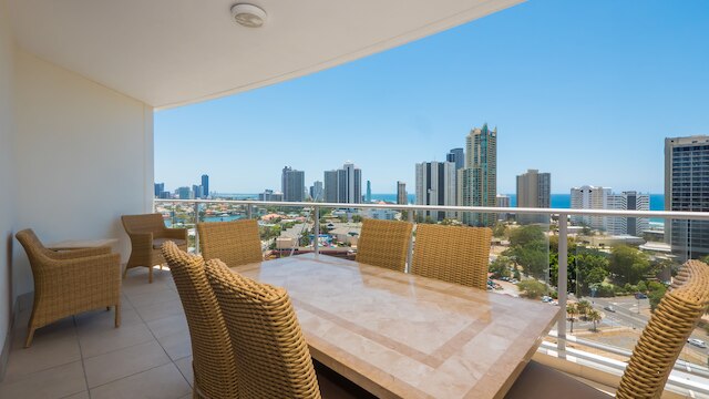 トリロジー サーファーズ パラダイス