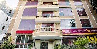 クラークス イン ネール プレイス