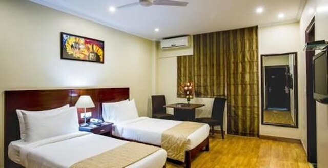 クラークス イン ネール プレイス