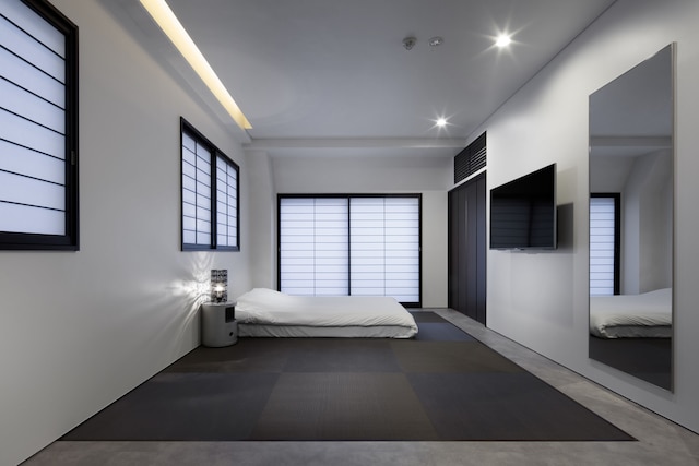 シティ ホテル N.U.T.S.