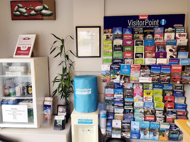 アーサーズ コート モーター ロッジ