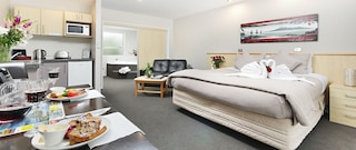 アーサーズ コート モーター ロッジ