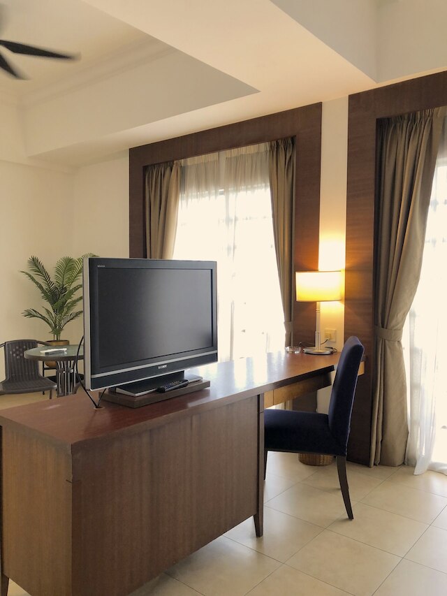 フラミンゴ ホテル バイ ザ レイク