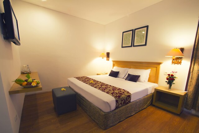 スミニャック パラディソ ホテル