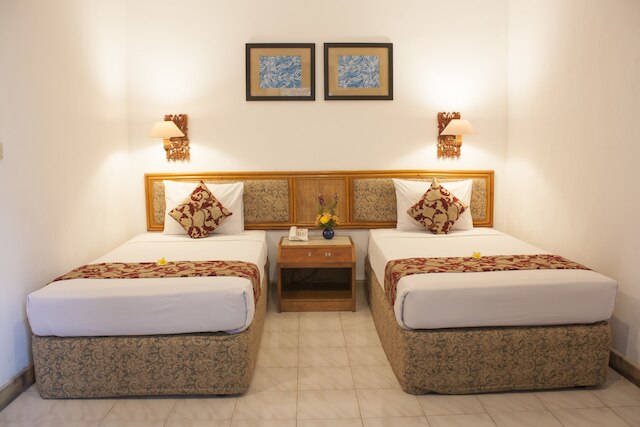 スミニャック パラディソ ホテル