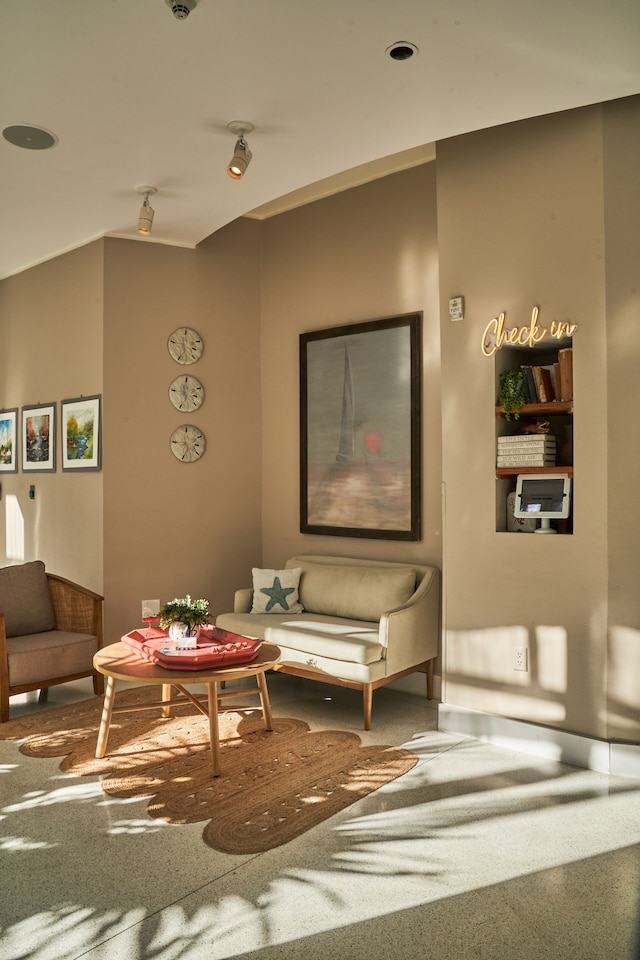 ザ ローカル ハウス