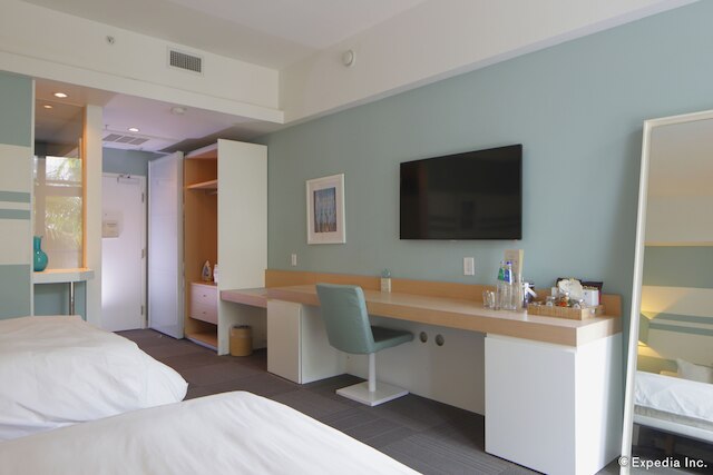 ザ ローカル ハウス