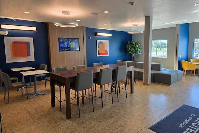 マイクロテル イン & スイーツ バイ ウィンダム カウンシル ブラフ / オマハ