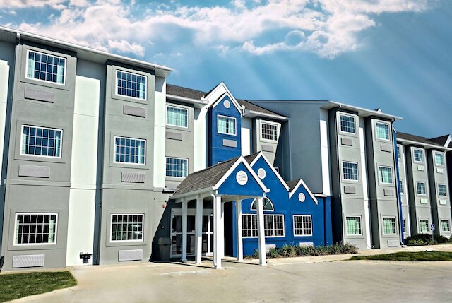 マイクロテル イン & スイーツ バイ ウィンダム カウンシル ブラフ / オマハ