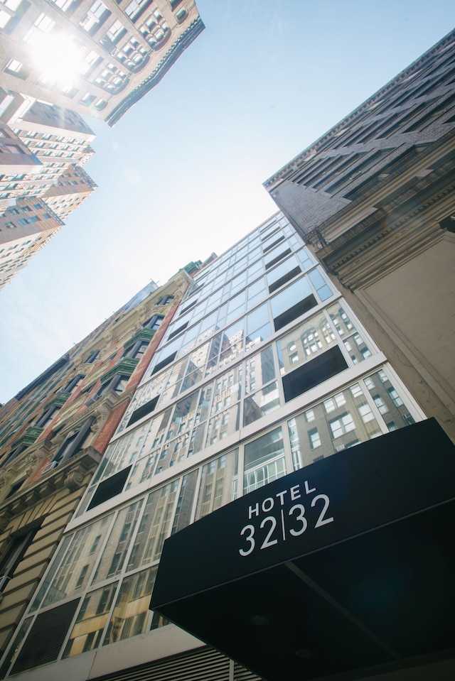 ホテル 32 32