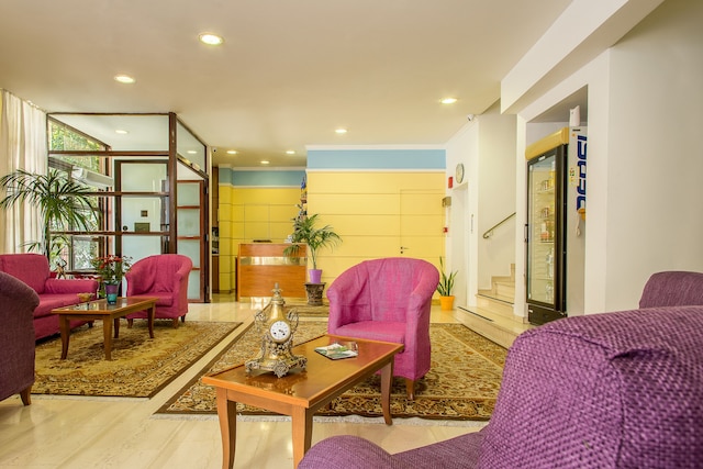 ネフェリ ホテル