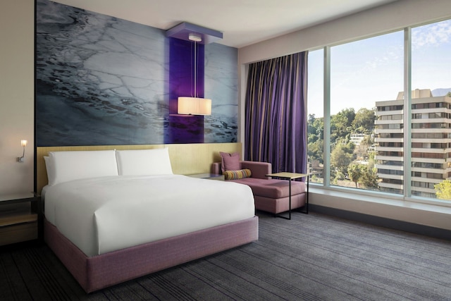 W サンティアゴ