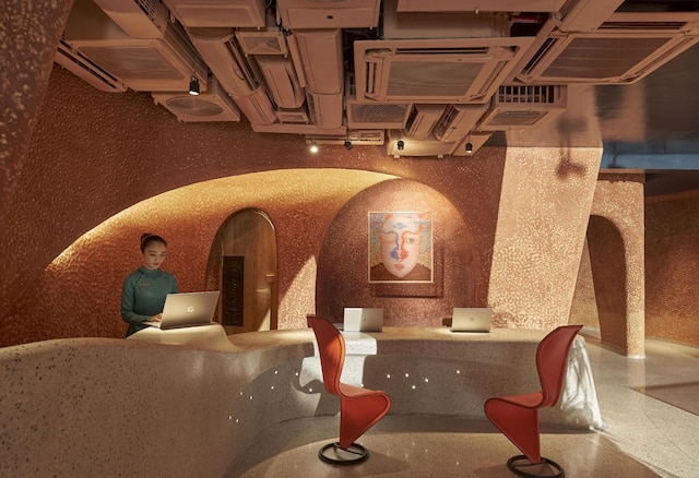 シルバーランド ベン タン