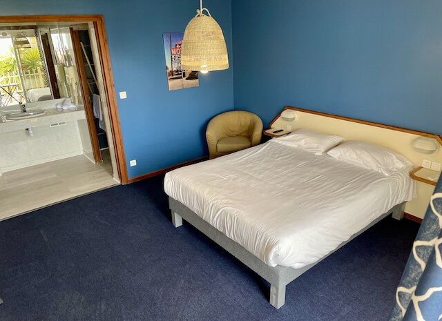 アメリック ホテル パラヴ プラージュ