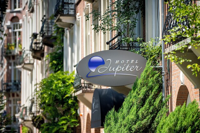 ホテル ジュピター