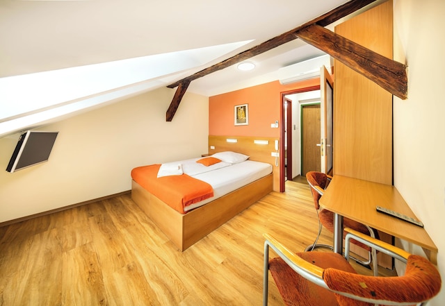 ホテル ゴールデン シティ ガルニ