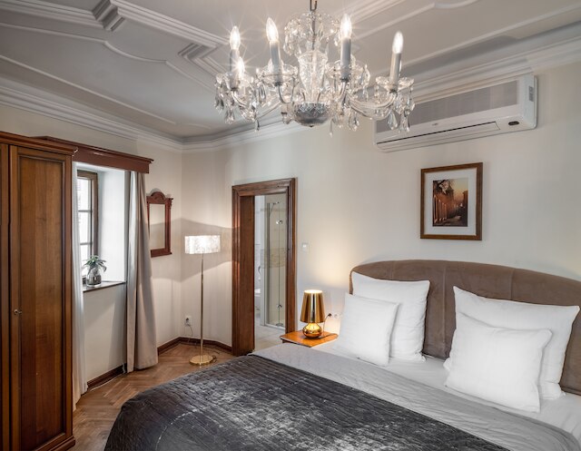 アウルス by アドレズ リビング