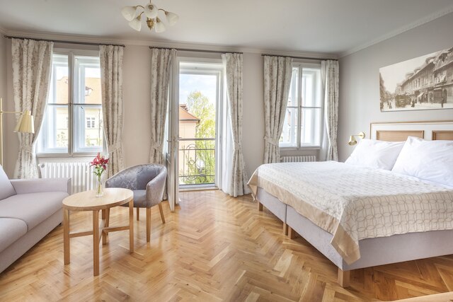 ホテル アット ザ ゴールデン シッソーズ